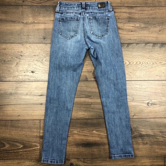 Celebrity Pink stretchy jeans - Picture 3 of 4